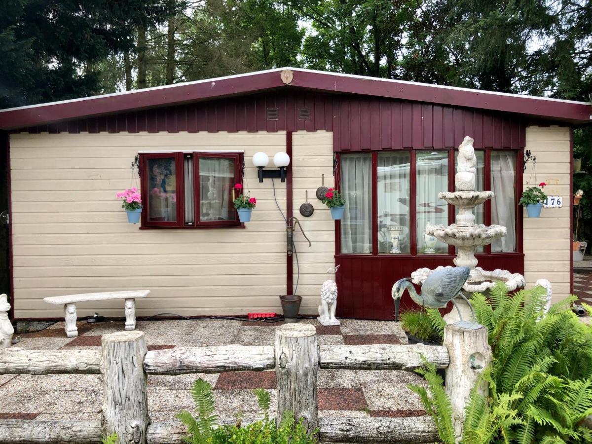 Retro Relax Resort Midden In Het Bos Op De Veluwe In พุทเทิน ภายนอก รูปภาพ