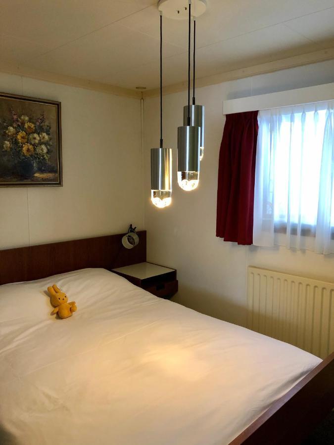 Retro Relax Resort Midden In Het Bos Op De Veluwe In พุทเทิน ภายนอก รูปภาพ