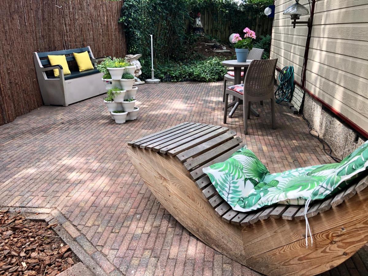 Retro Relax Resort Midden In Het Bos Op De Veluwe In พุทเทิน ภายนอก รูปภาพ