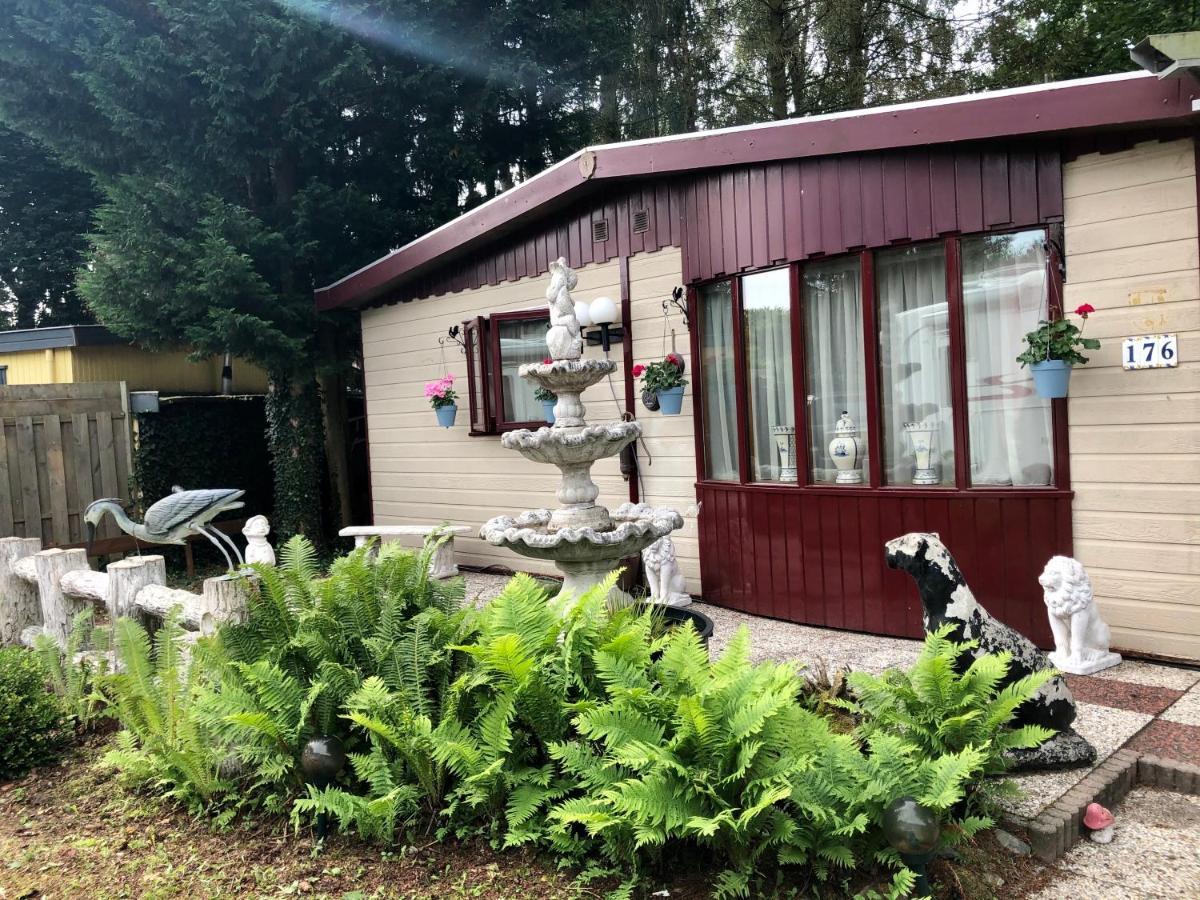 Retro Relax Resort Midden In Het Bos Op De Veluwe In พุทเทิน ภายนอก รูปภาพ