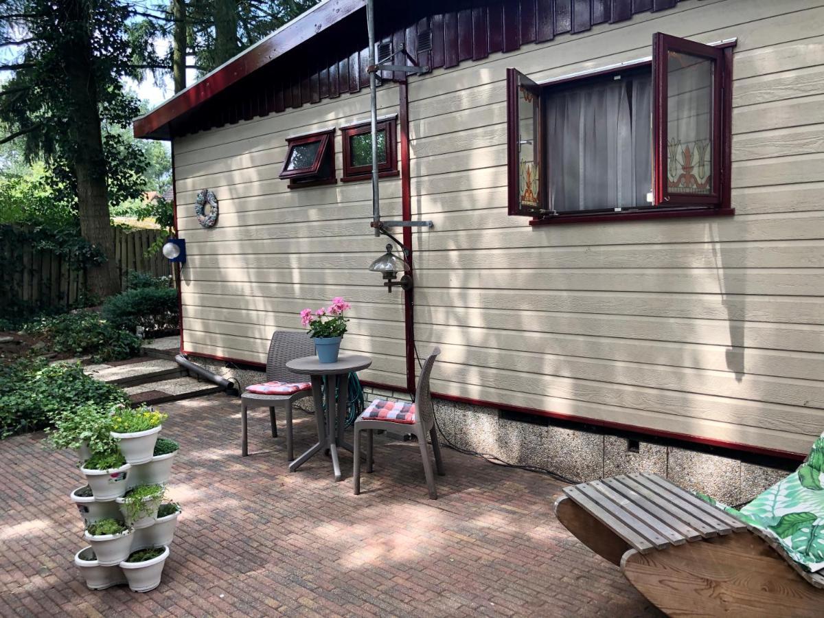 Retro Relax Resort Midden In Het Bos Op De Veluwe In พุทเทิน ภายนอก รูปภาพ